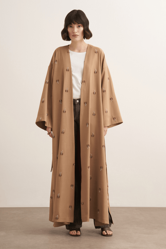 Qamrah Boncuk İşlemeli Uzun Kimono Bej