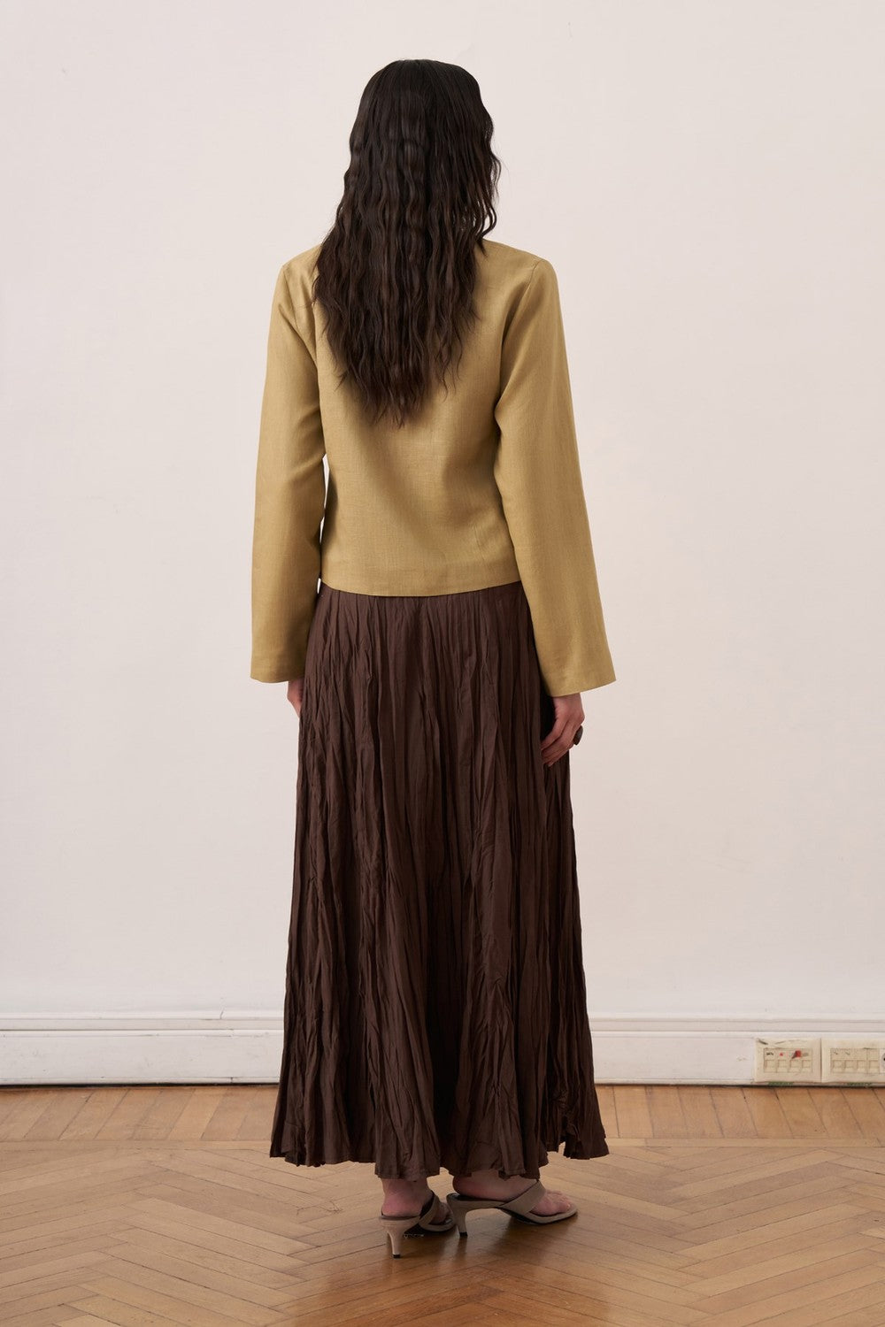Capri Buttoned Linen Jacket Olive