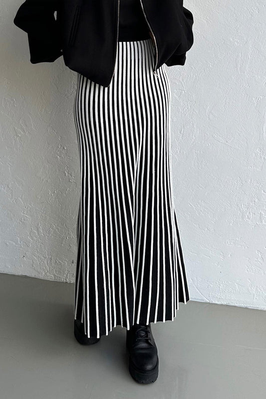 Striped Flared Skirt Black