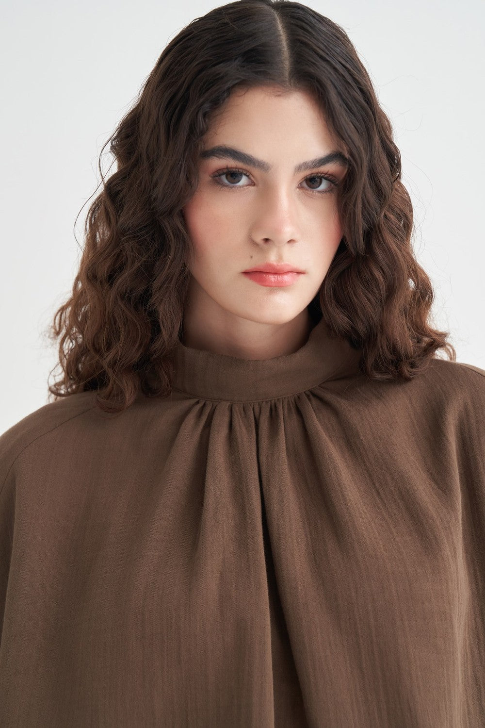 Helena Dik Yaka Müslin Bluz Soft Yeşil