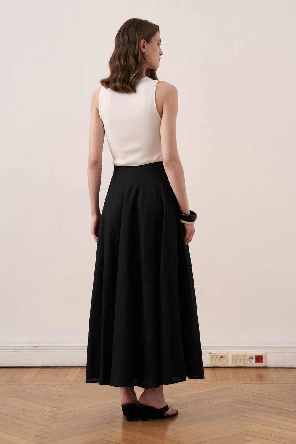 Viola Cup Stitched Linen Skirt Navy Blue