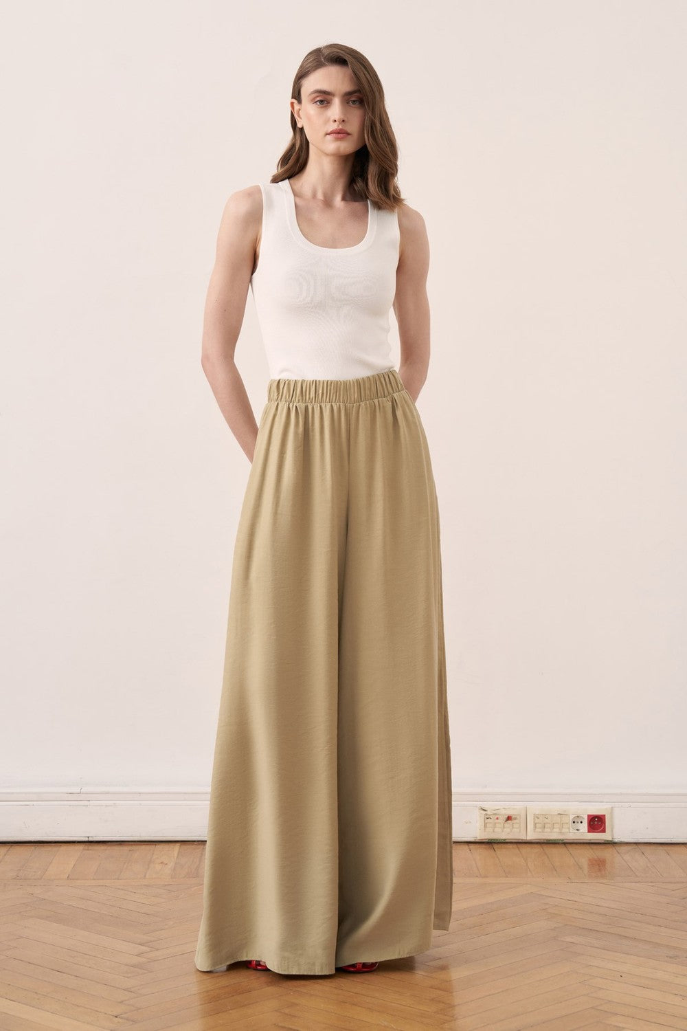 Kater Elastic Waist Trousers, Brown