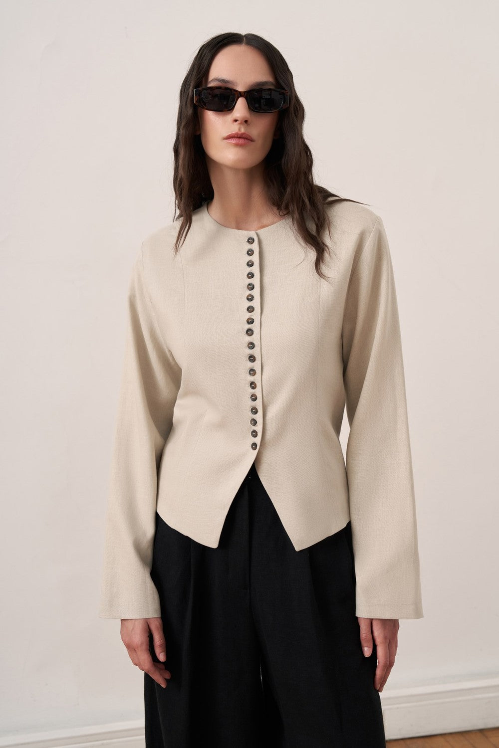 Capri Buttoned Linen Jacket Olive